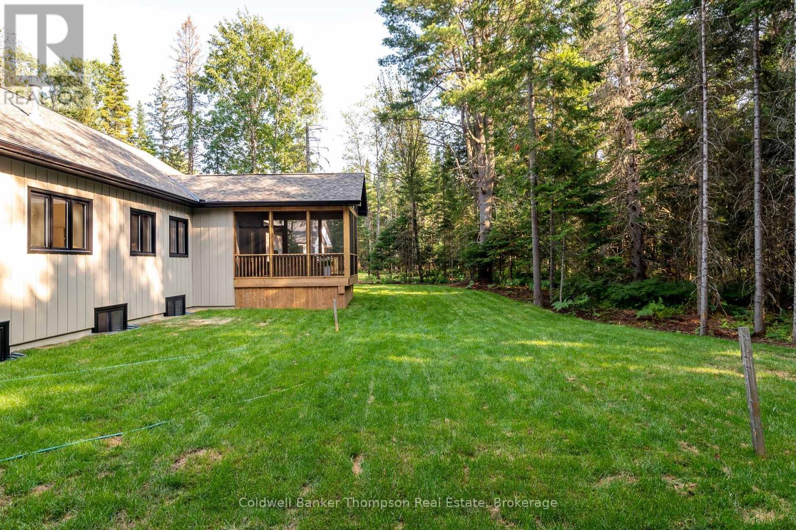 27 Crimson Lane, Huntsville, Ontario  P0B 1L0 - Photo 46 - X12287134