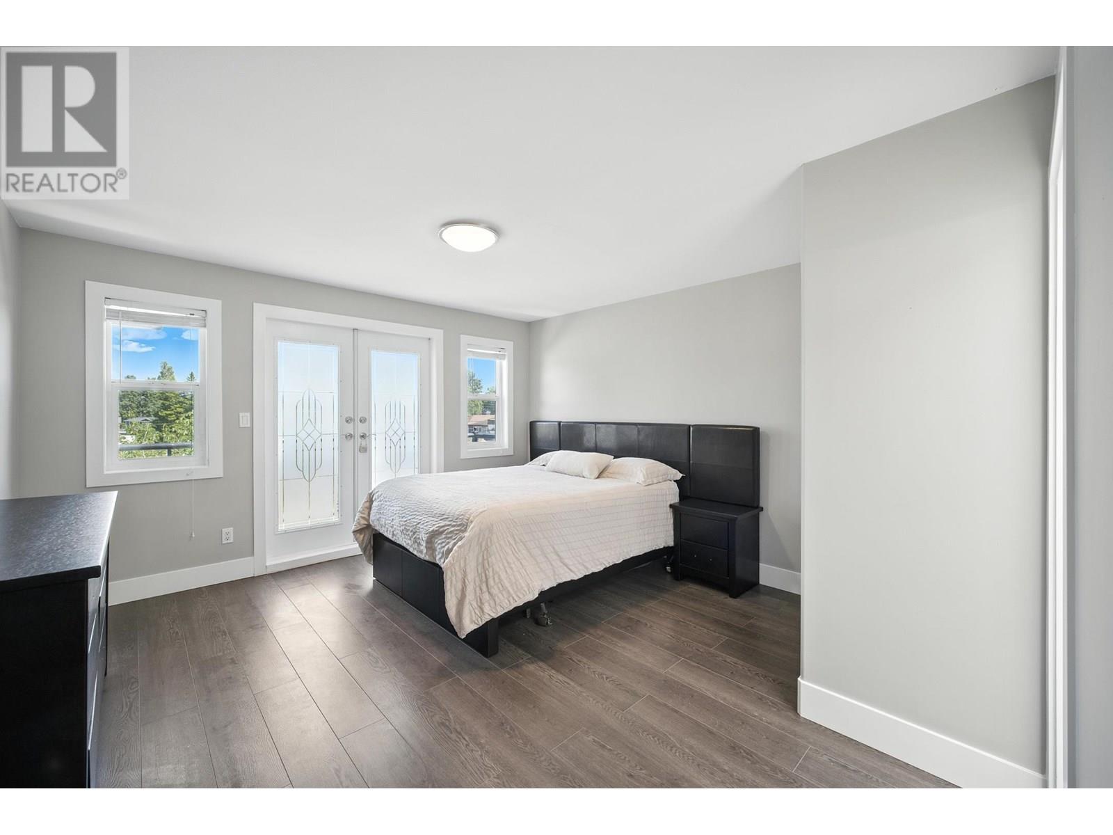 7563 1st Street, Burnaby, British Columbia  V3N 3T3 - Photo 13 - R3027056