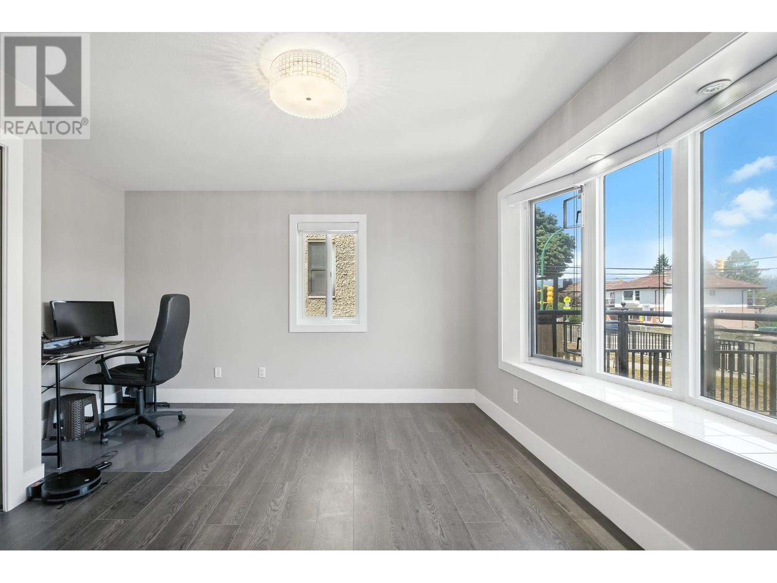 7563 1st Street, Burnaby, British Columbia  V3N 3T3 - Photo 28 - R3027056