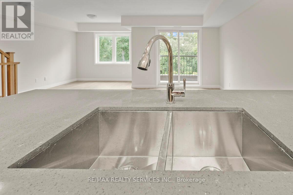 C64 - 370 Fisher Mills Road, Cambridge, Ontario  L5L 0B8 - Photo 10 - X12287102