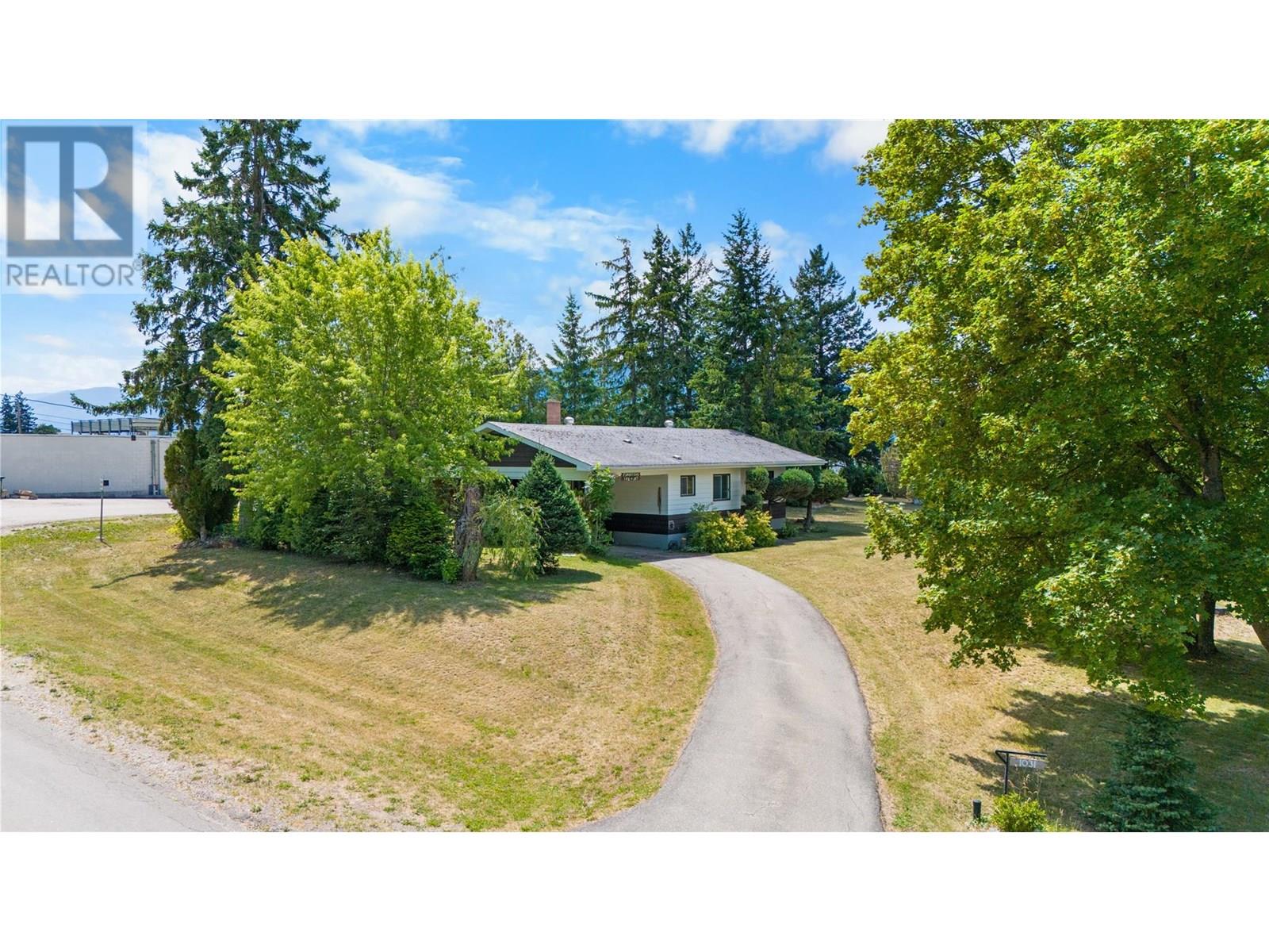1031 7th  N Avenue, Creston, British Columbia  V0B 1G6 - Photo 32 - 10355832