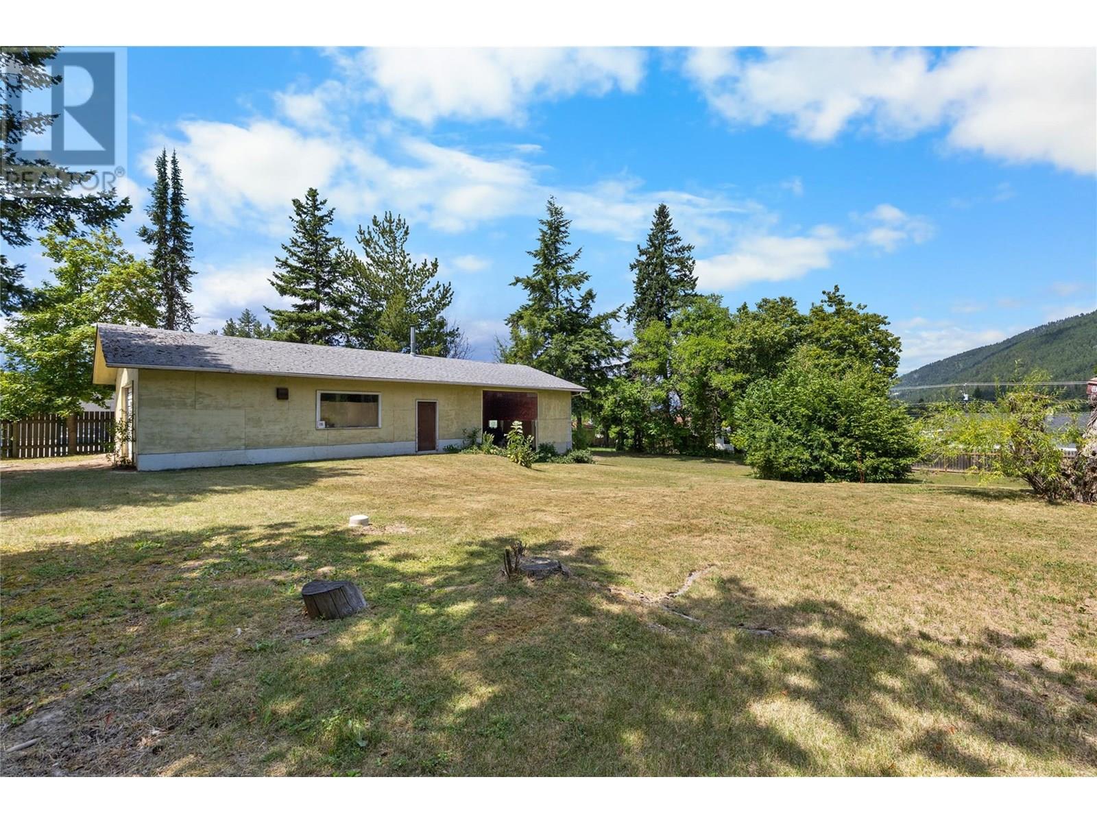 1031 7th  N Avenue, Creston, British Columbia  V0B 1G6 - Photo 41 - 10355832