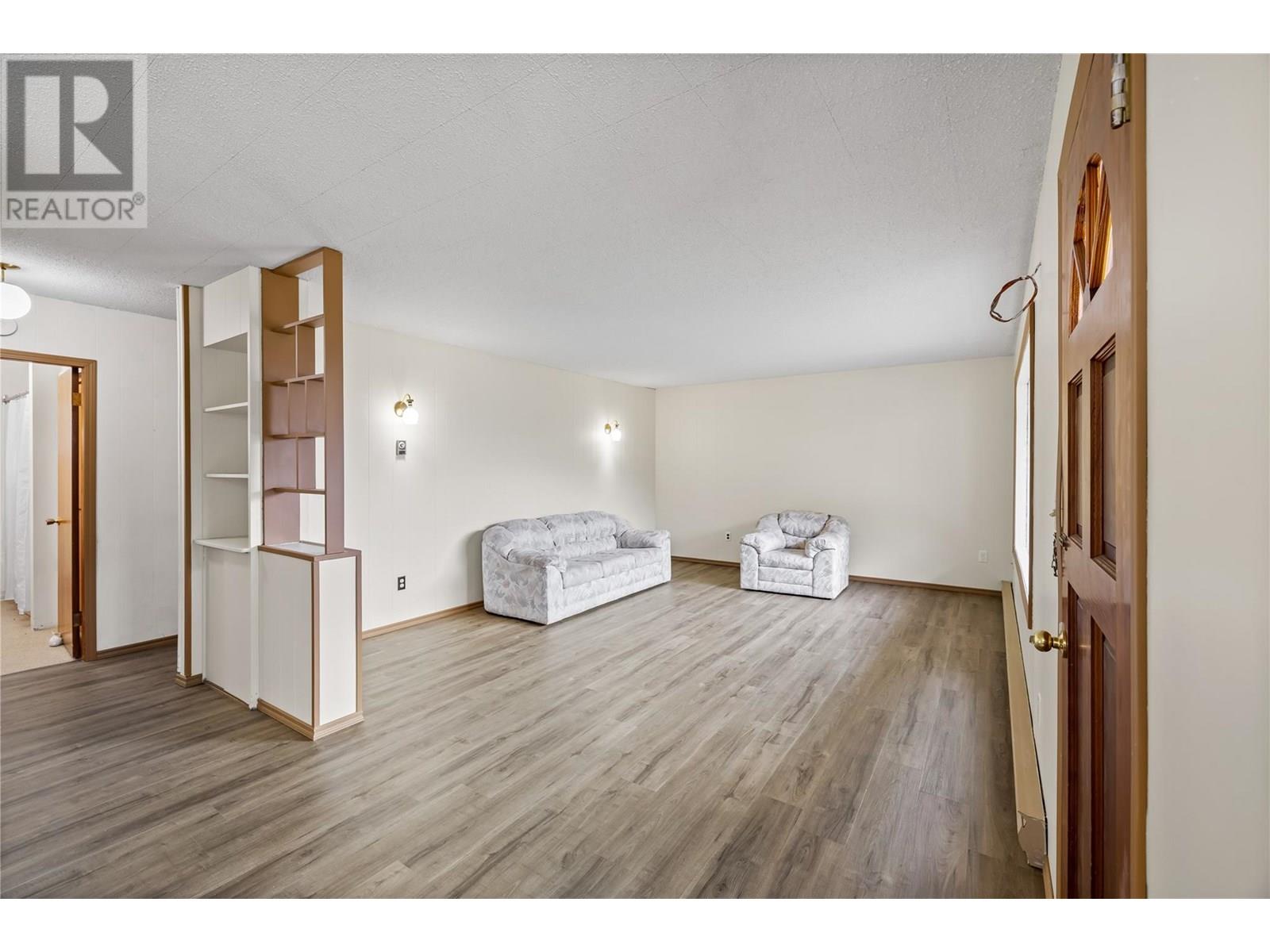 1031 7th  N Avenue, Creston, British Columbia  V0B 1G6 - Photo 4 - 10355832