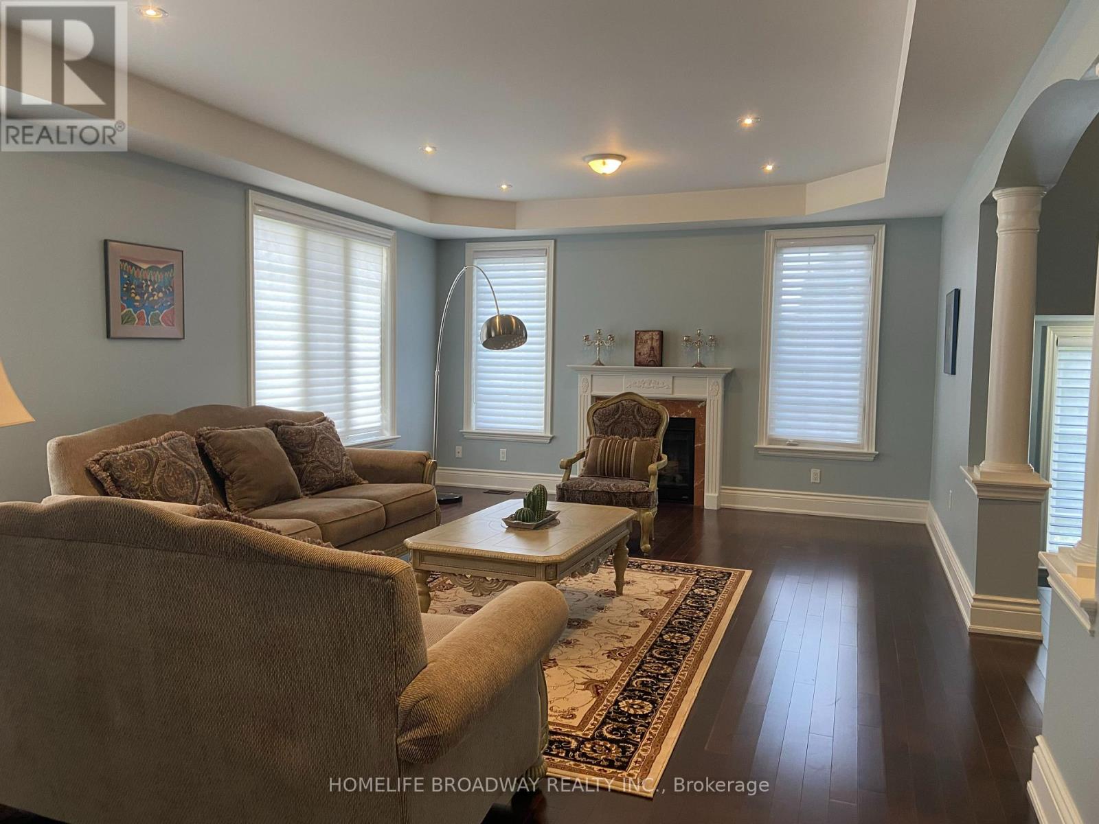 Property at 8 WOLFORD COURT image 5