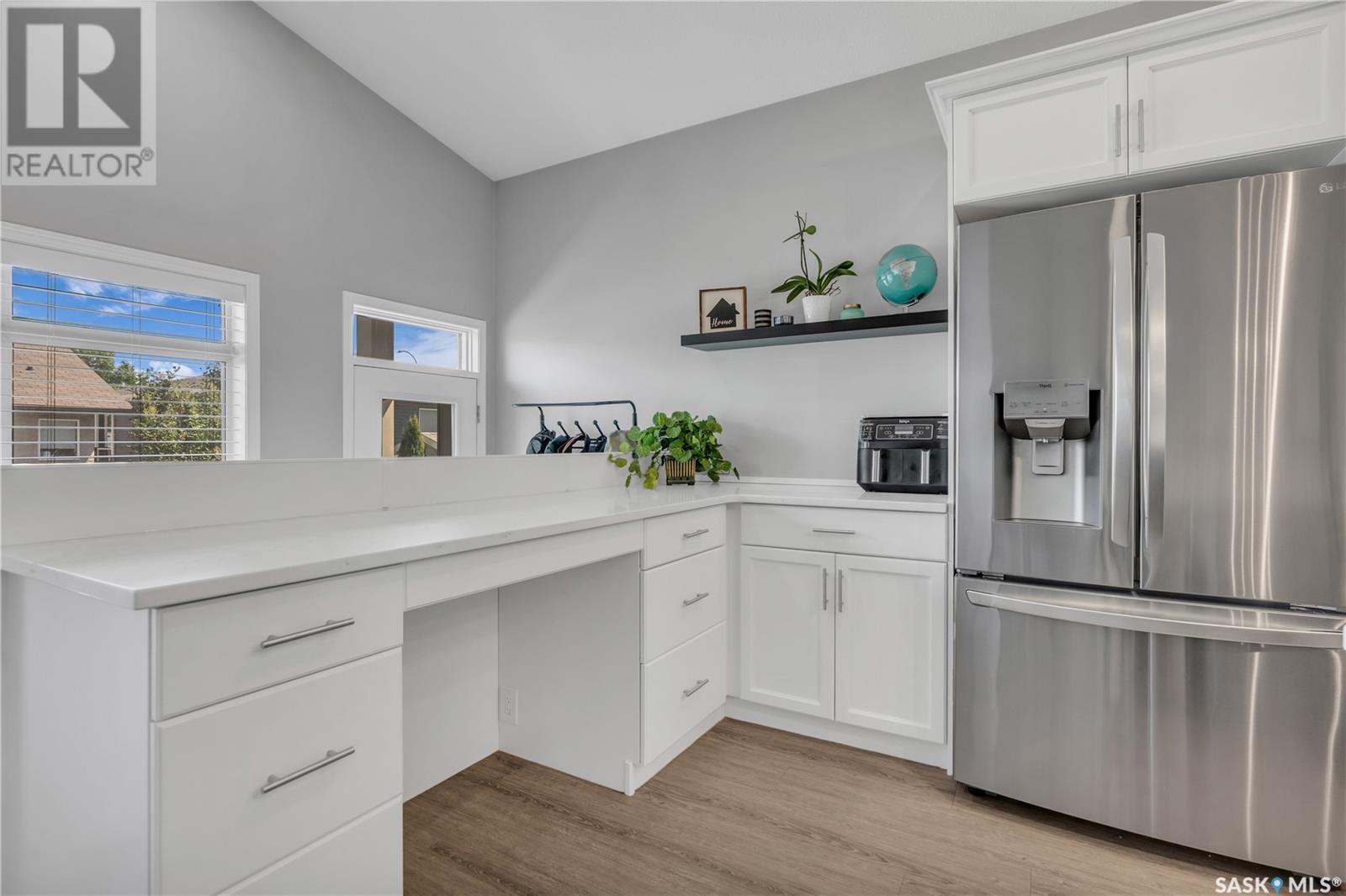 Property at 4707 Taylor CRESCENT image 3