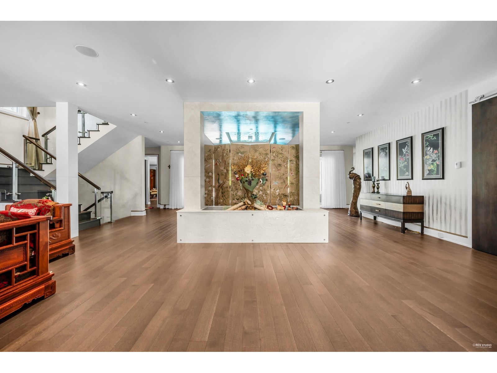 Property at 13657 MARINE DRIVE image 4