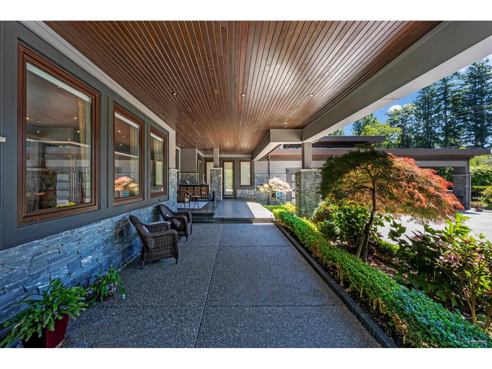 Property at 13657 MARINE DRIVE image 3
