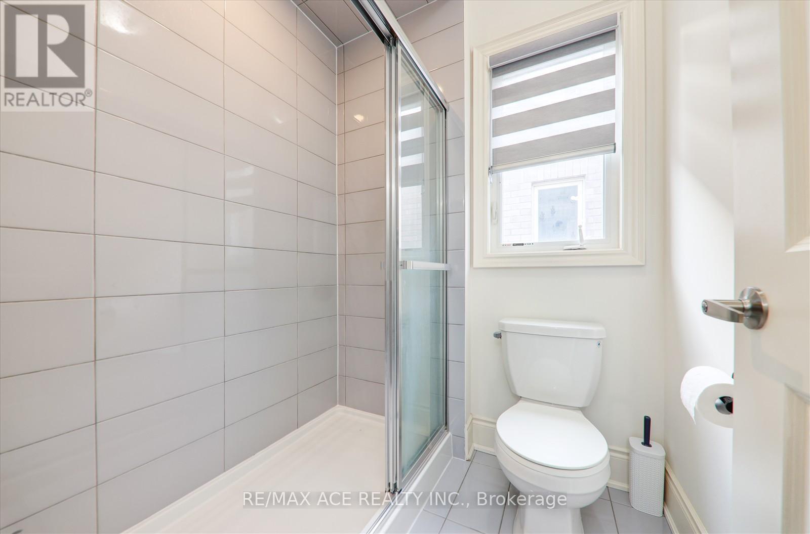 122 Steam Whistle Drive, Whitchurch-Stouffville, Ontario  L4A 4X5 - Photo 33 - N12287222