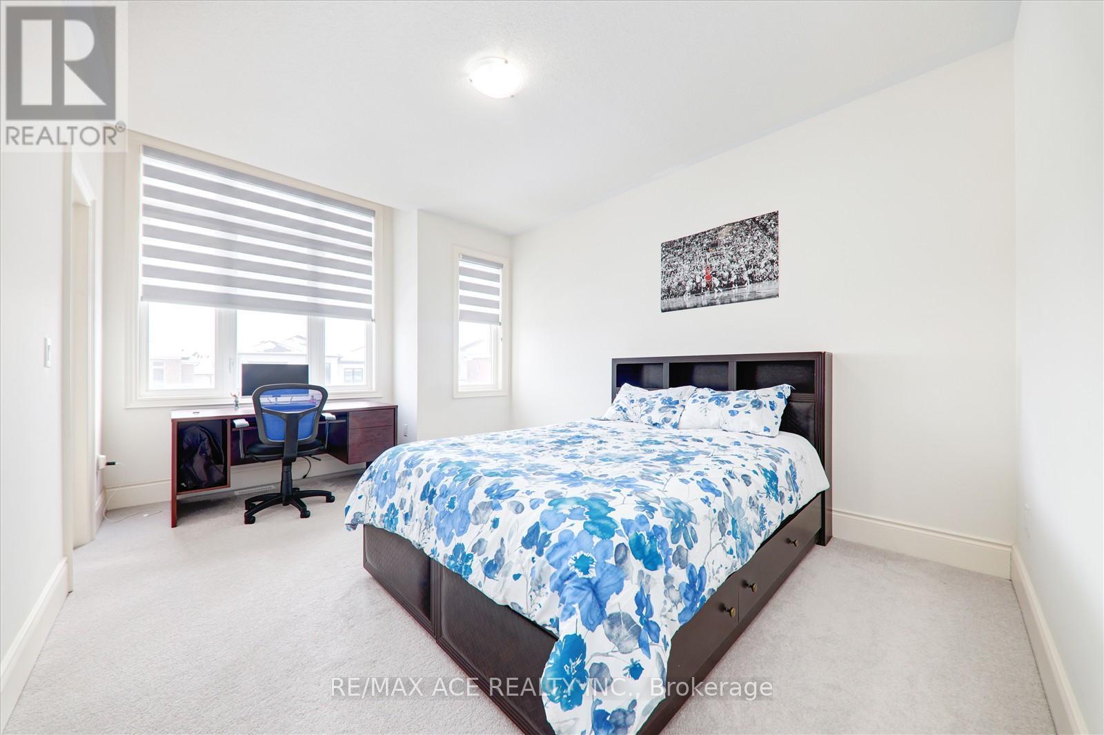 122 Steam Whistle Drive, Whitchurch-Stouffville, Ontario  L4A 4X5 - Photo 34 - N12287222