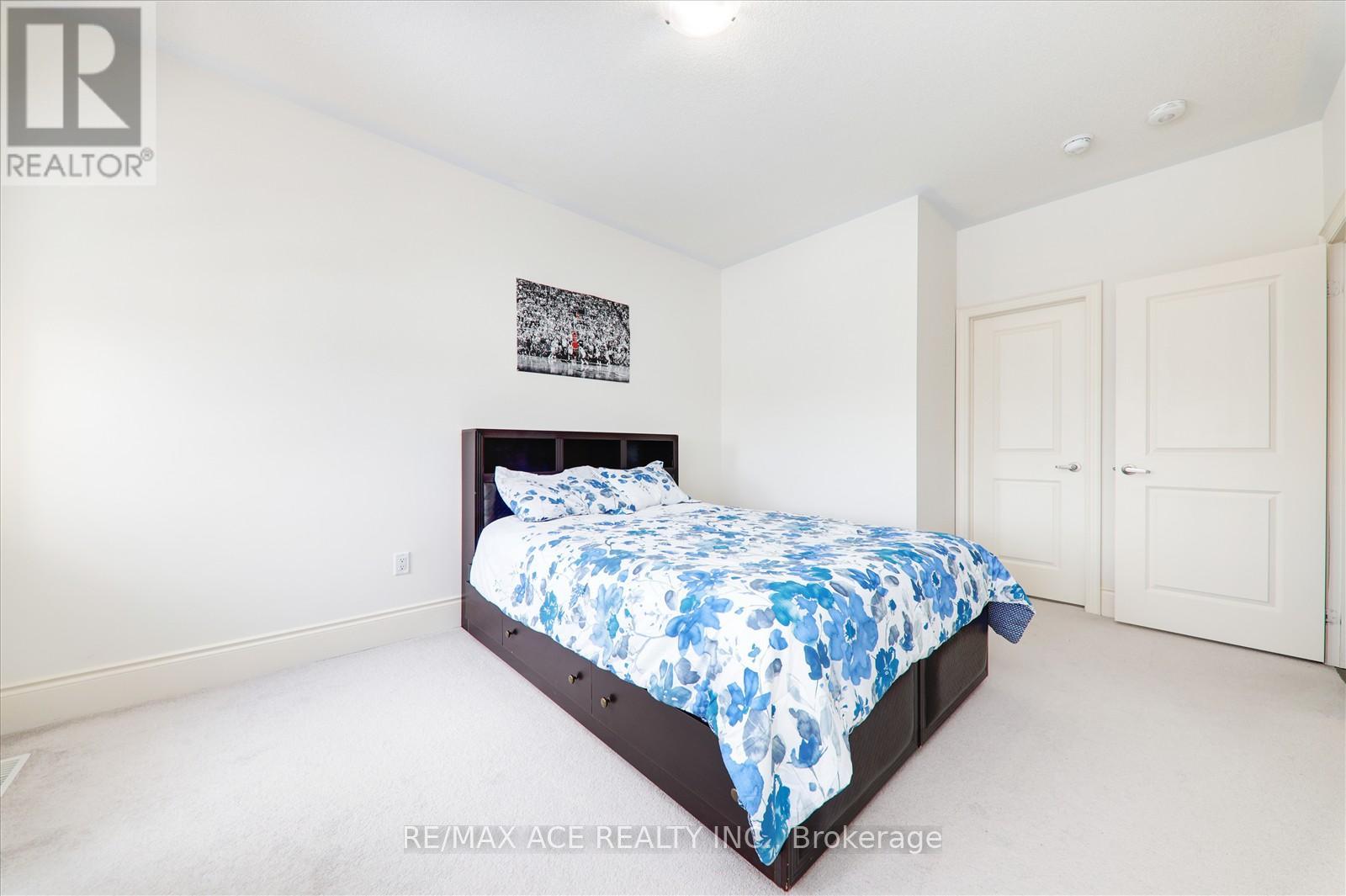 122 Steam Whistle Drive, Whitchurch-Stouffville, Ontario  L4A 4X5 - Photo 35 - N12287222