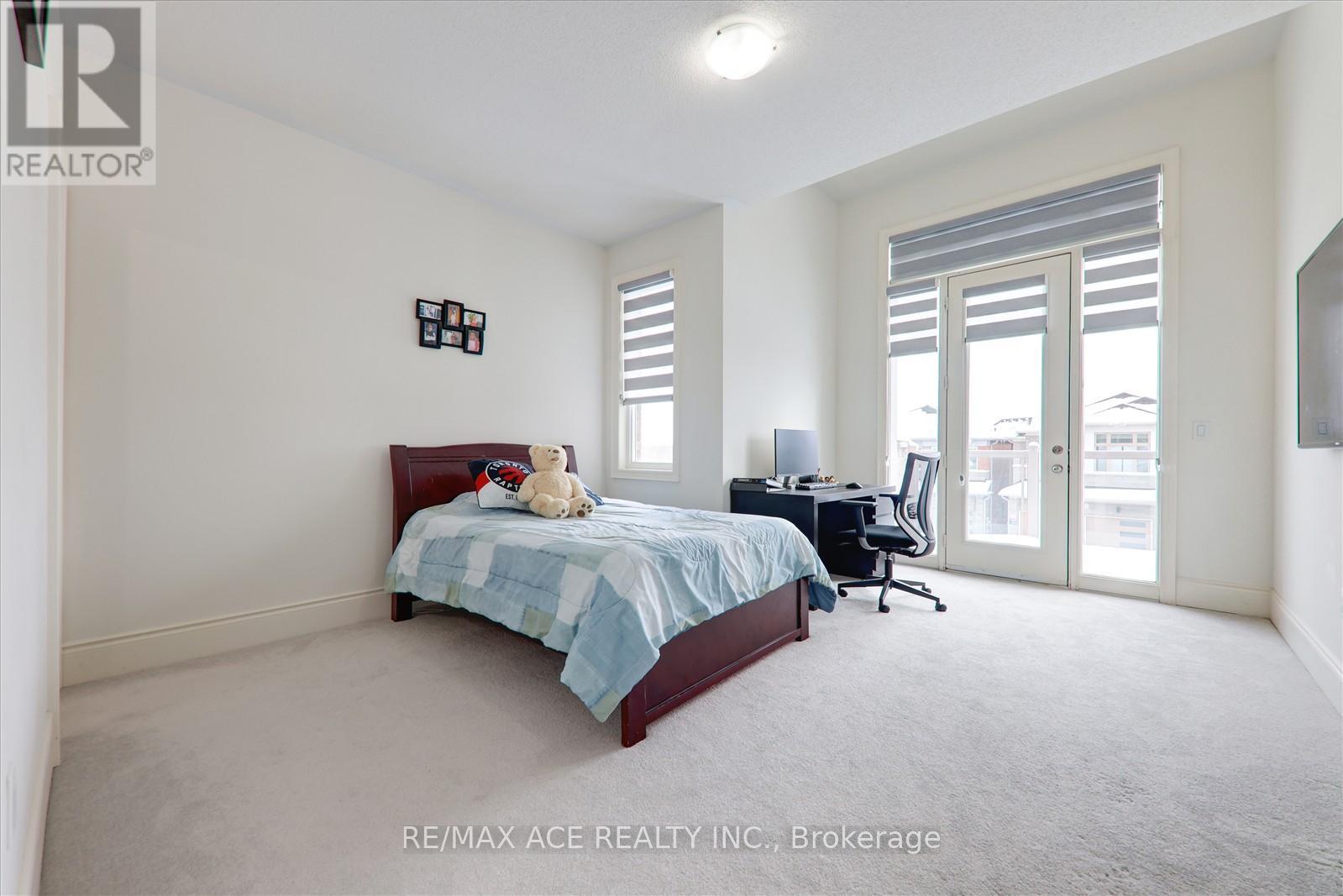122 Steam Whistle Drive, Whitchurch-Stouffville, Ontario  L4A 4X5 - Photo 36 - N12287222