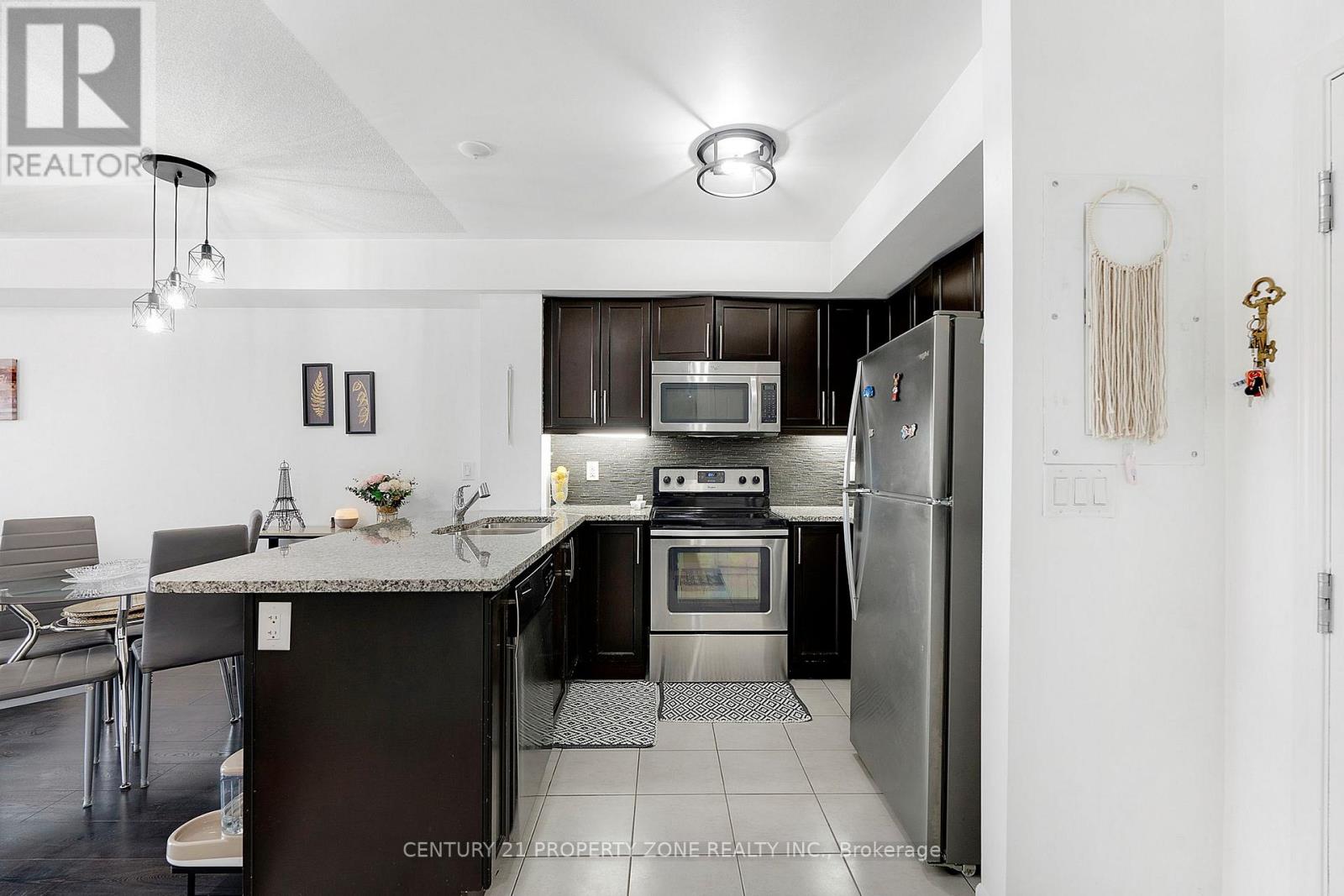412 - 70 Baycliffe Crescent, Brampton, Ontario  L7A 0Z5 - Photo 13 - W12287209
