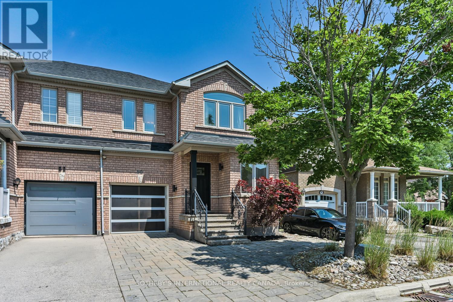 Property at 50 COMOQ AVENUE image 2