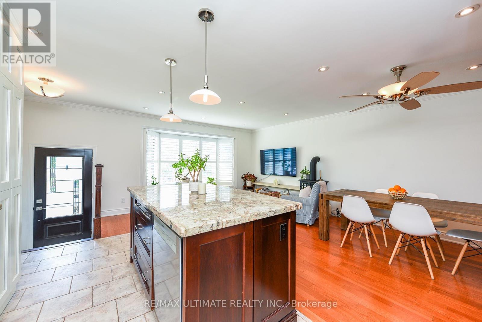 Property at 89 MCCRANEY STREET W image 2
