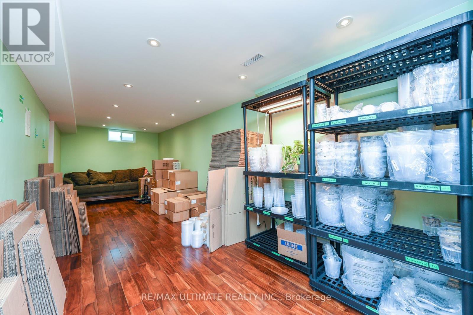 89 Mccraney Street W, Oakville, Ontario  L6H 1H5 - Photo 19 - W12286907