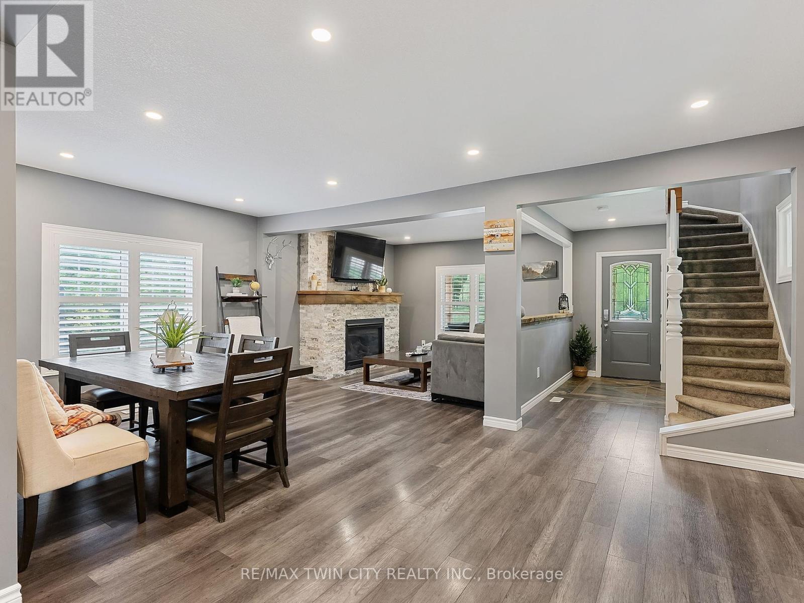233 Oakland Road, Brant, Ontario  N0E 1R0 - Photo 10 - X12287210