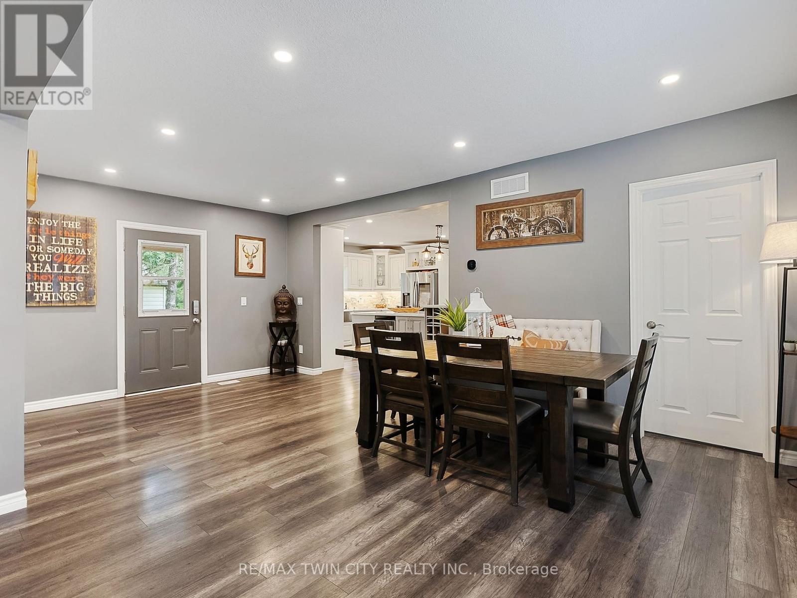 233 Oakland Road, Brant, Ontario  N0E 1R0 - Photo 13 - X12287210