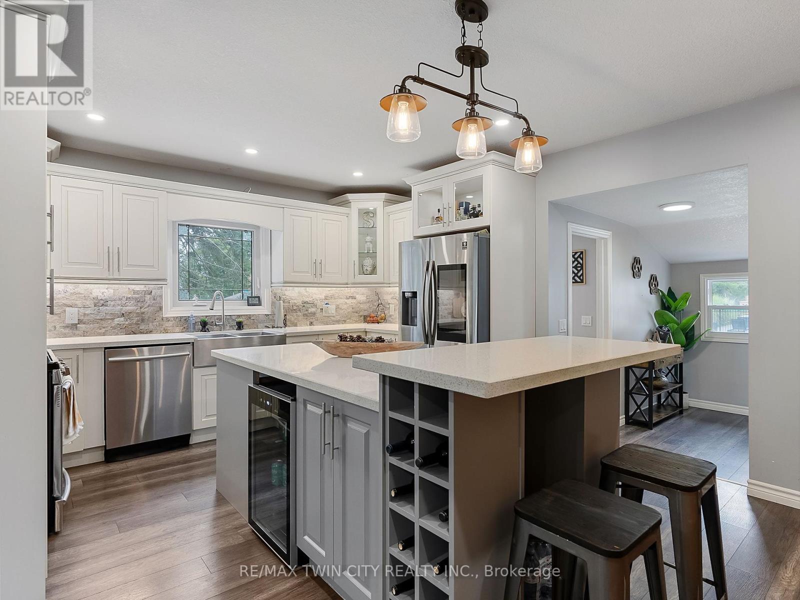 233 Oakland Road, Brant, Ontario  N0E 1R0 - Photo 6 - X12287210