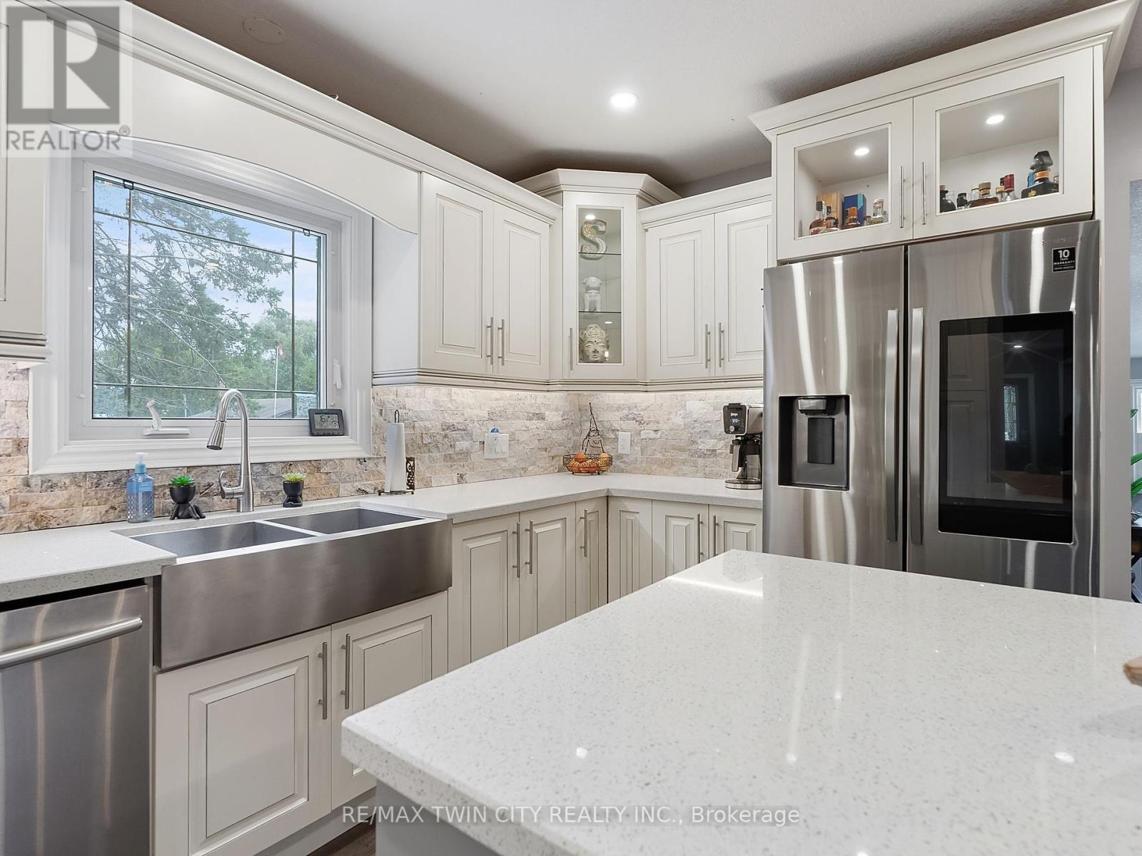 233 Oakland Road, Brant, Ontario  N0E 1R0 - Photo 8 - X12287210