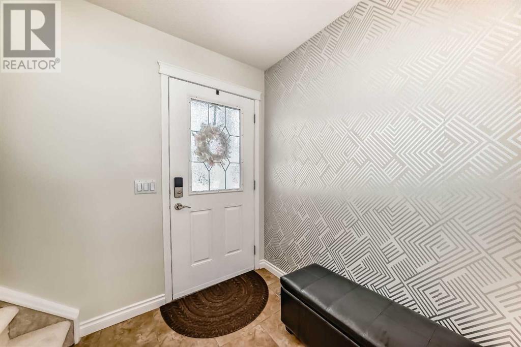 Property at 239 Cougar Plateau Way SW image 3