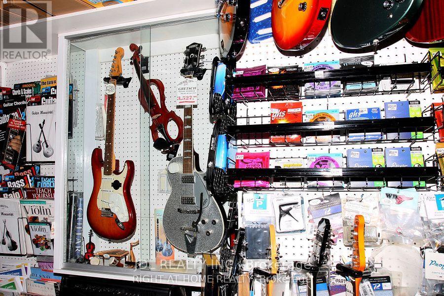 Unknown Address, ,     - Photo 19 - W12287236