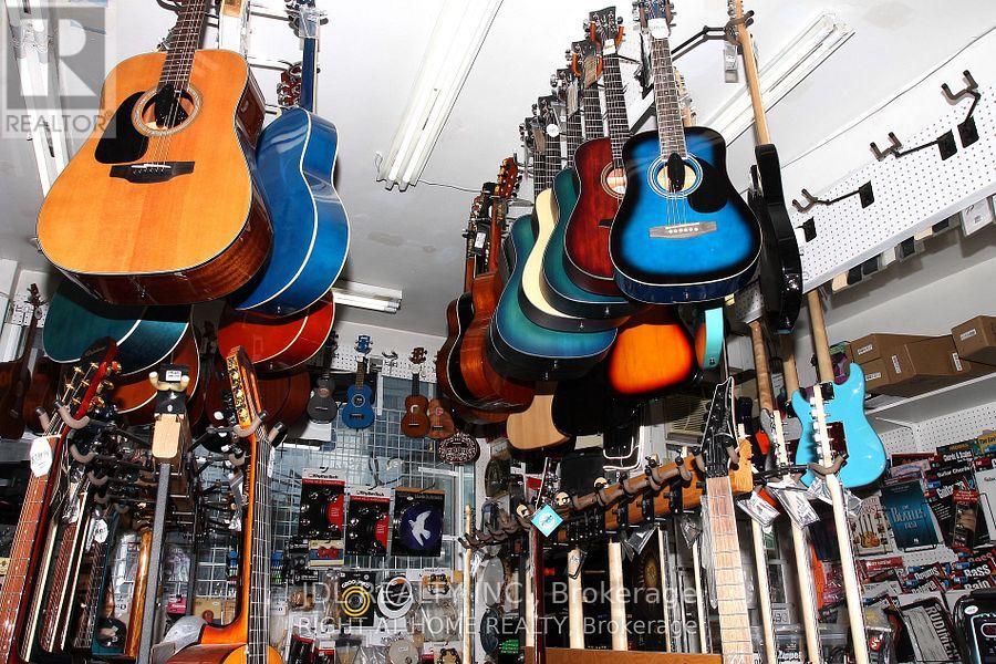 Unknown Address, ,     - Photo 4 - W12287236