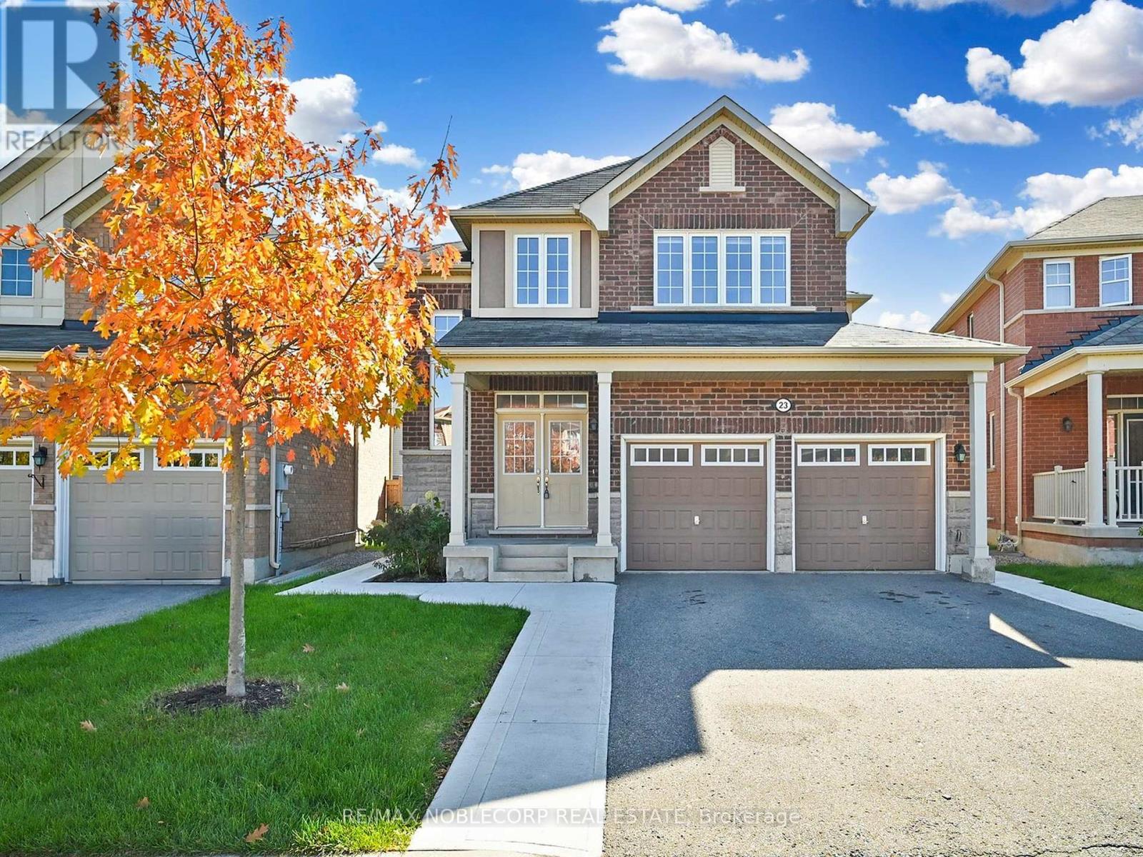 23 Giltspur (Upper) Road, Brampton, Ontario  L7A 0Y8 - Photo 1 - W12287242