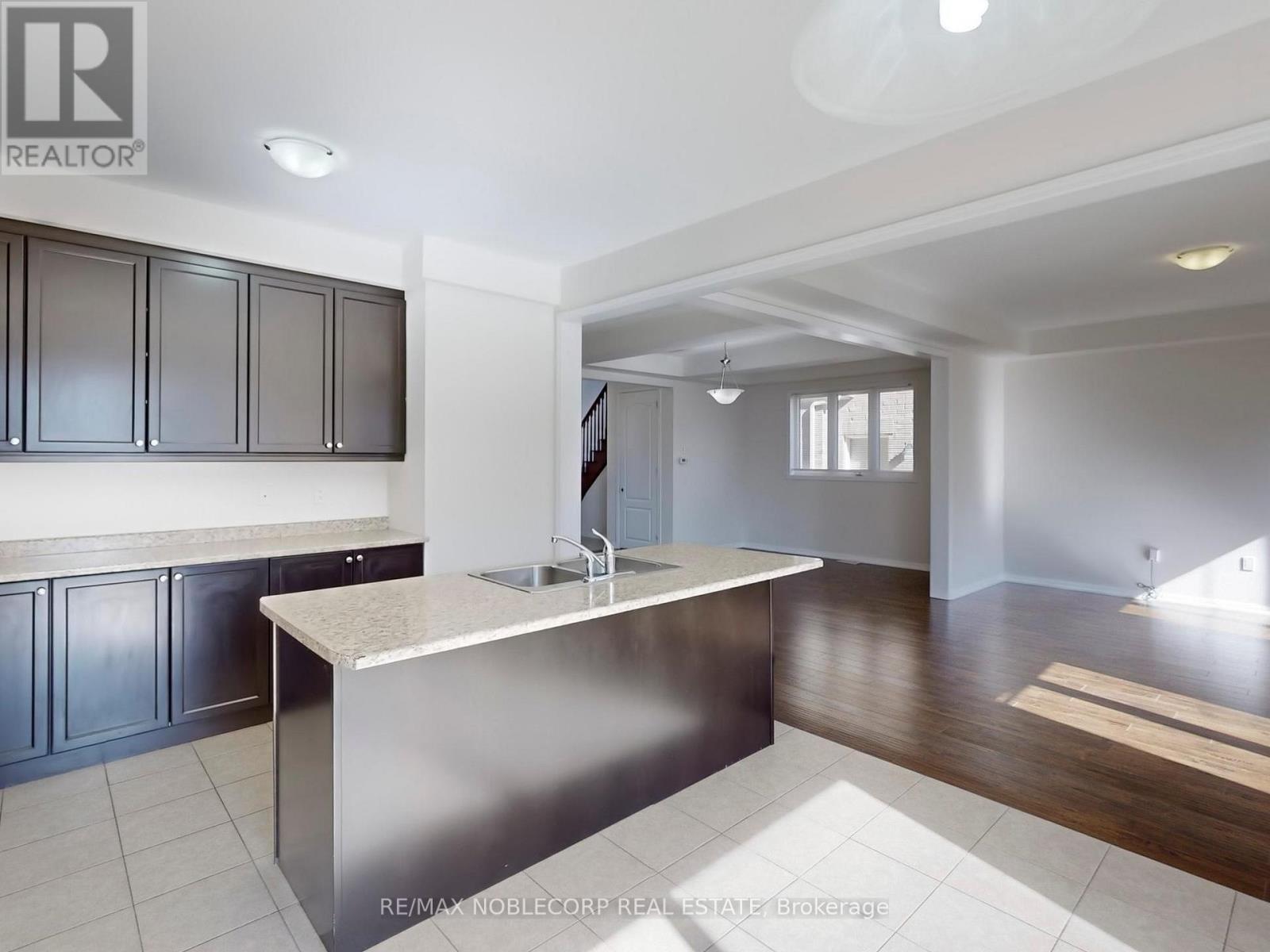 23 Giltspur (Upper) Road, Brampton, Ontario  L7A 0Y8 - Photo 15 - W12287242