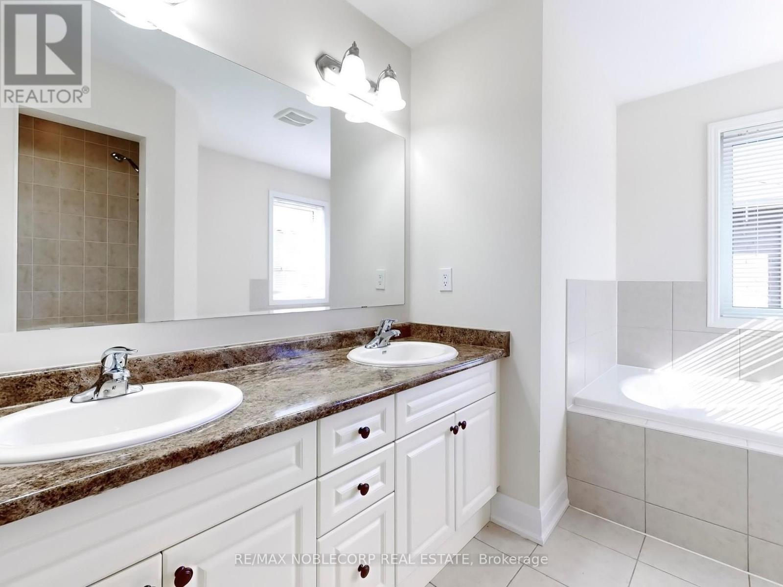 23 Giltspur (Upper) Road, Brampton, Ontario  L7A 0Y8 - Photo 29 - W12287242