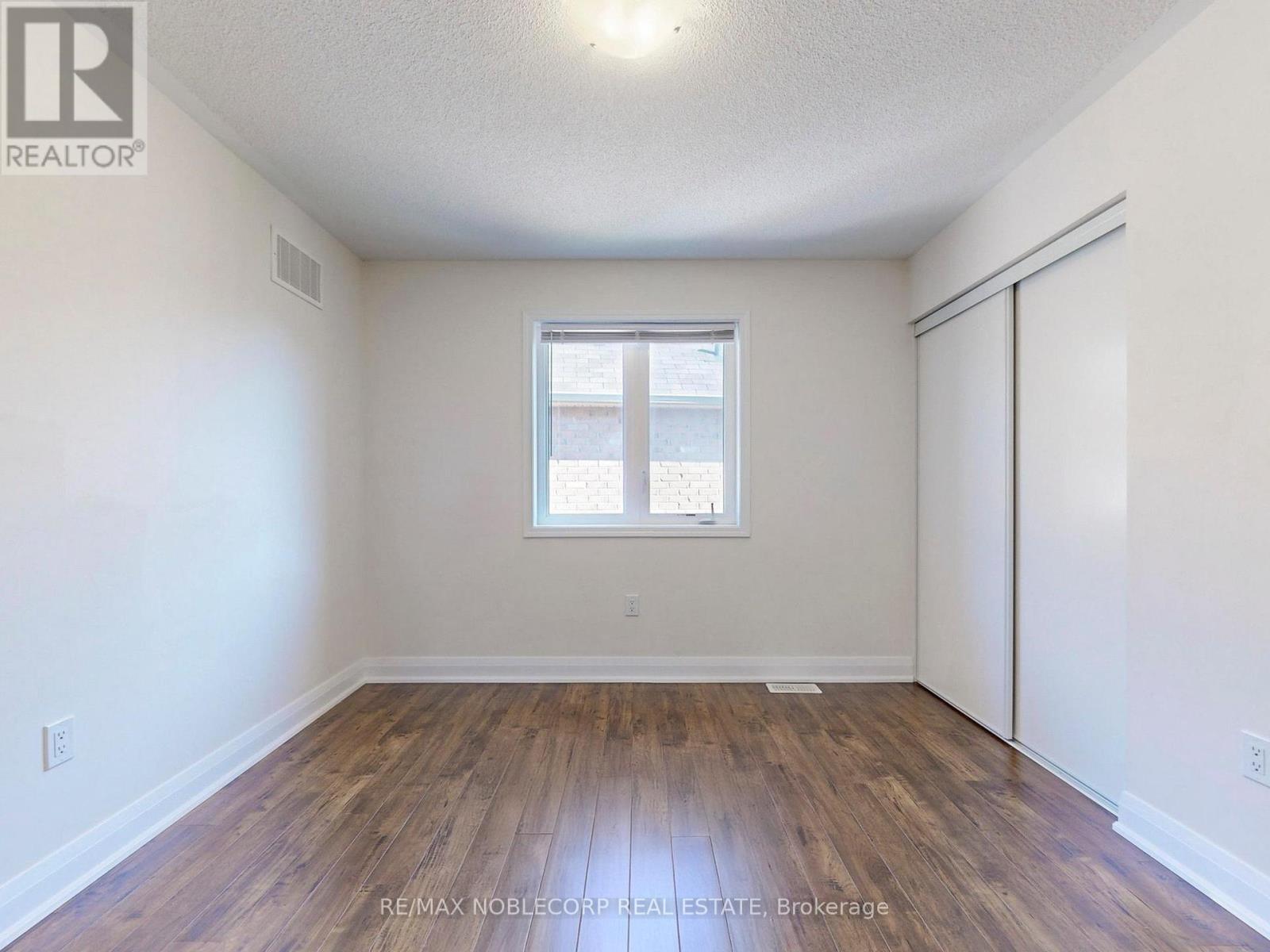 23 Giltspur (Upper) Road, Brampton, Ontario  L7A 0Y8 - Photo 39 - W12287242