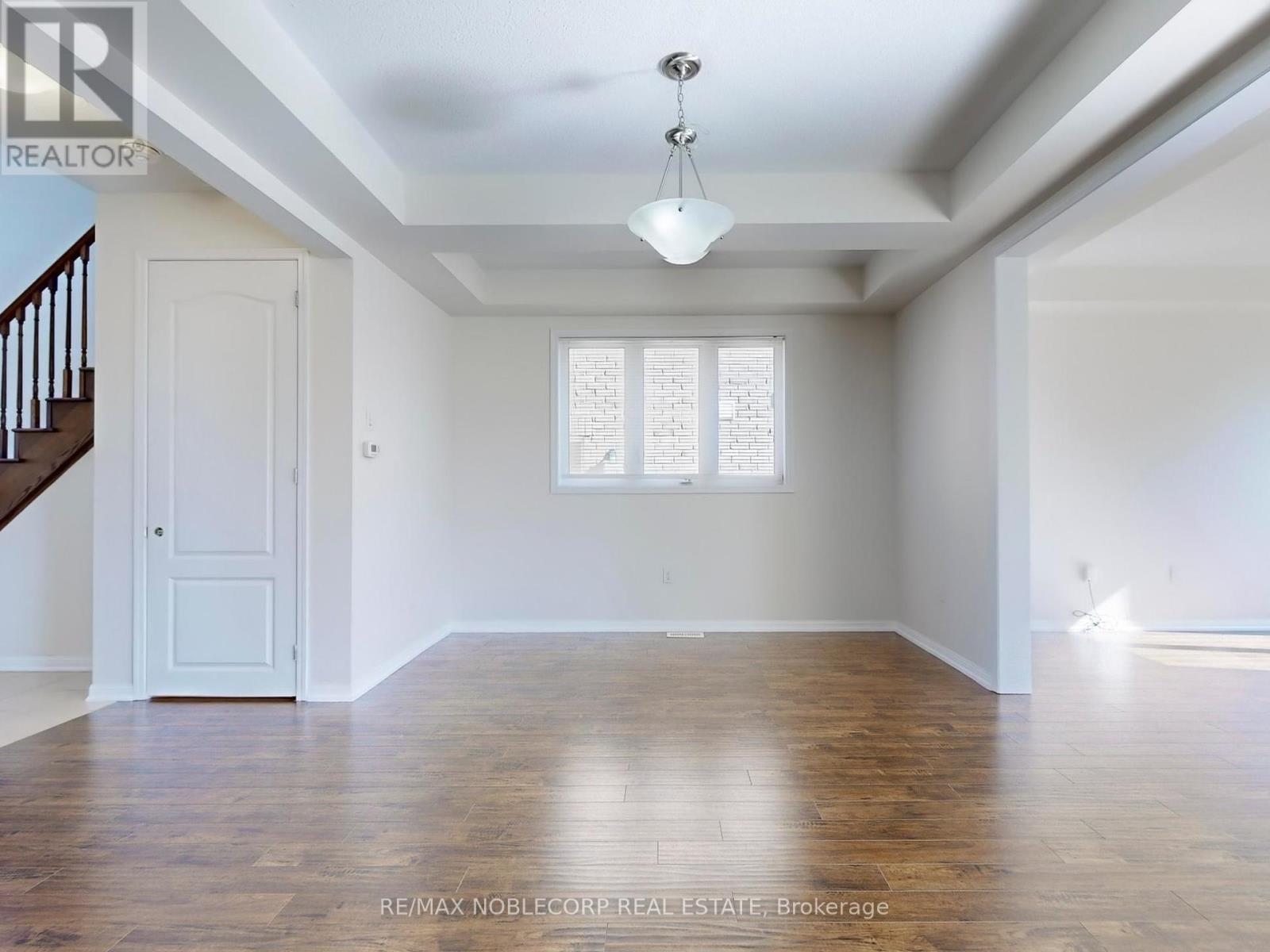 23 Giltspur (Upper) Road, Brampton, Ontario  L7A 0Y8 - Photo 4 - W12287242