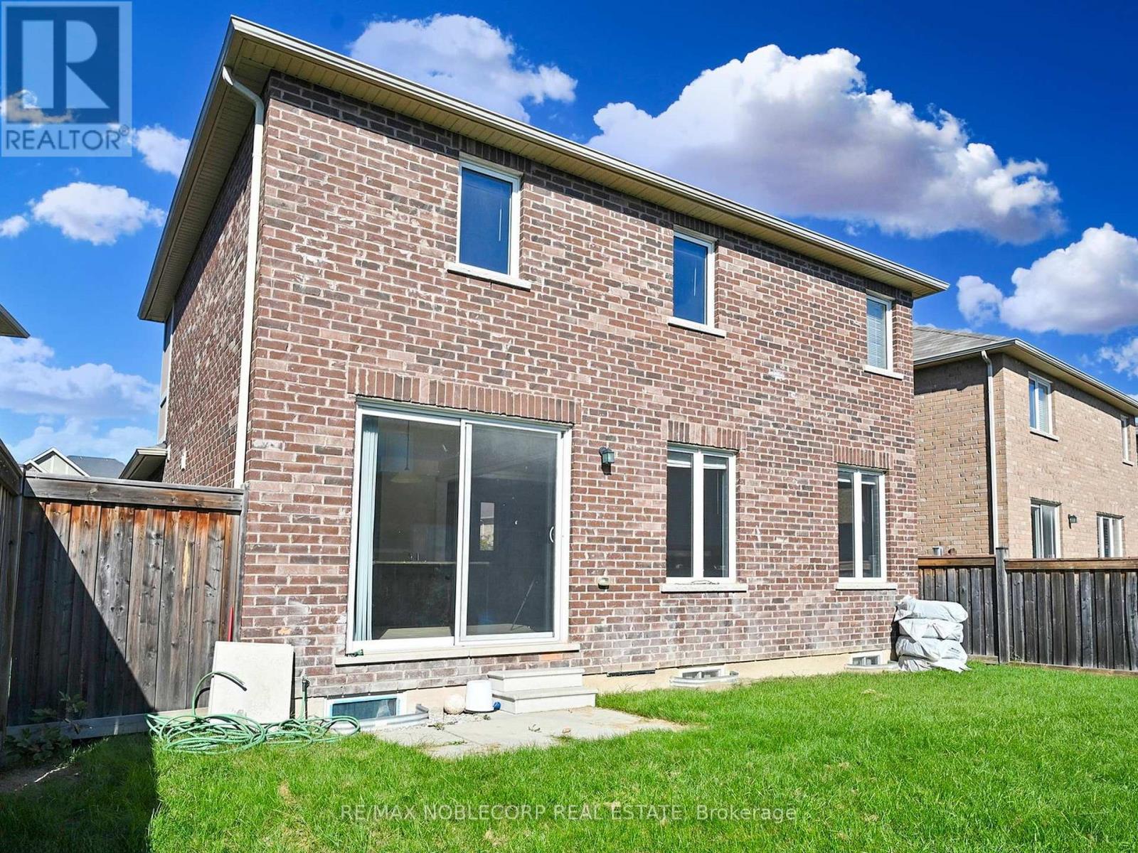 23 Giltspur (Upper) Road, Brampton, Ontario  L7A 0Y8 - Photo 49 - W12287242