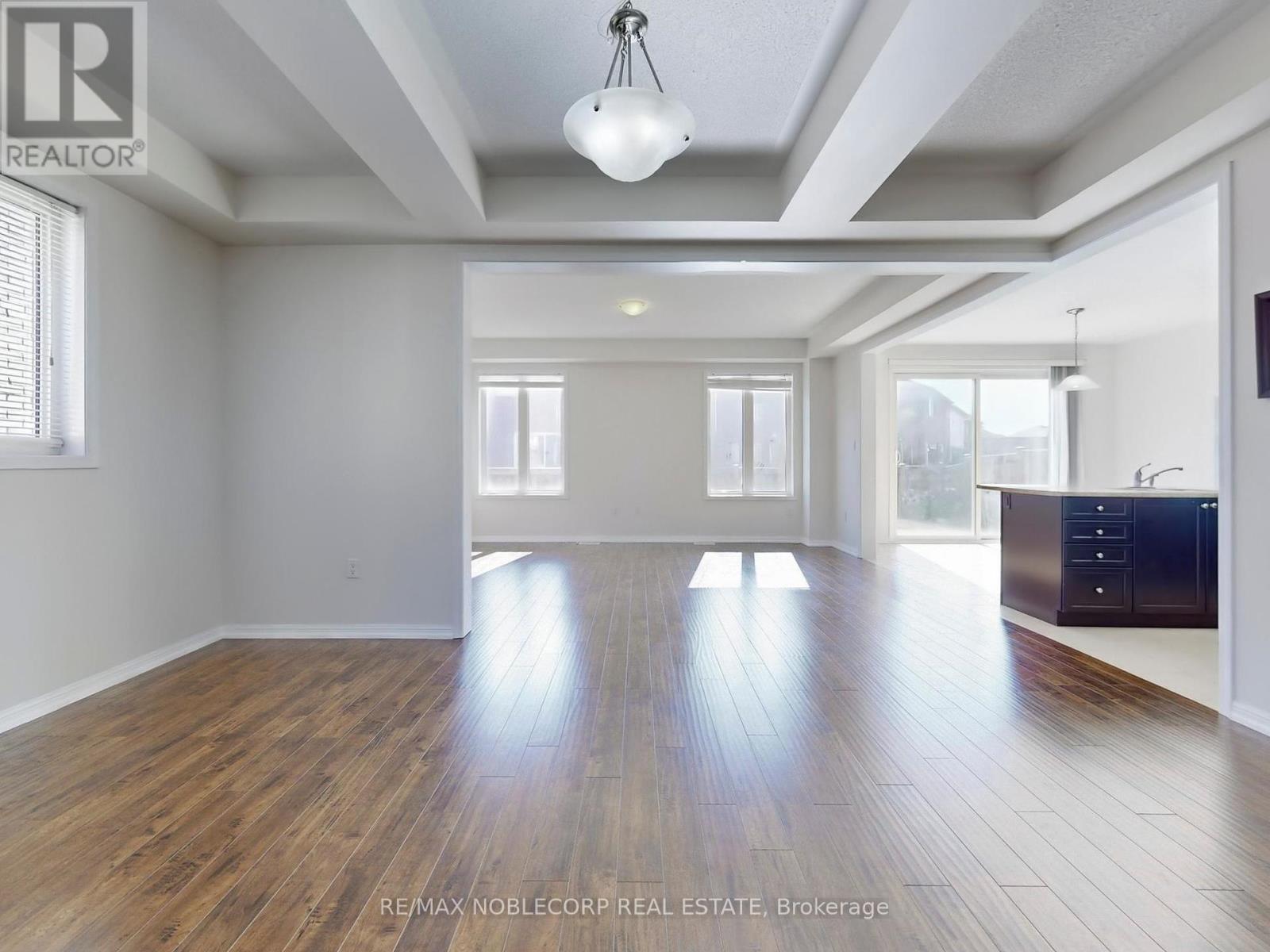 23 Giltspur (Upper) Road, Brampton, Ontario  L7A 0Y8 - Photo 8 - W12287242