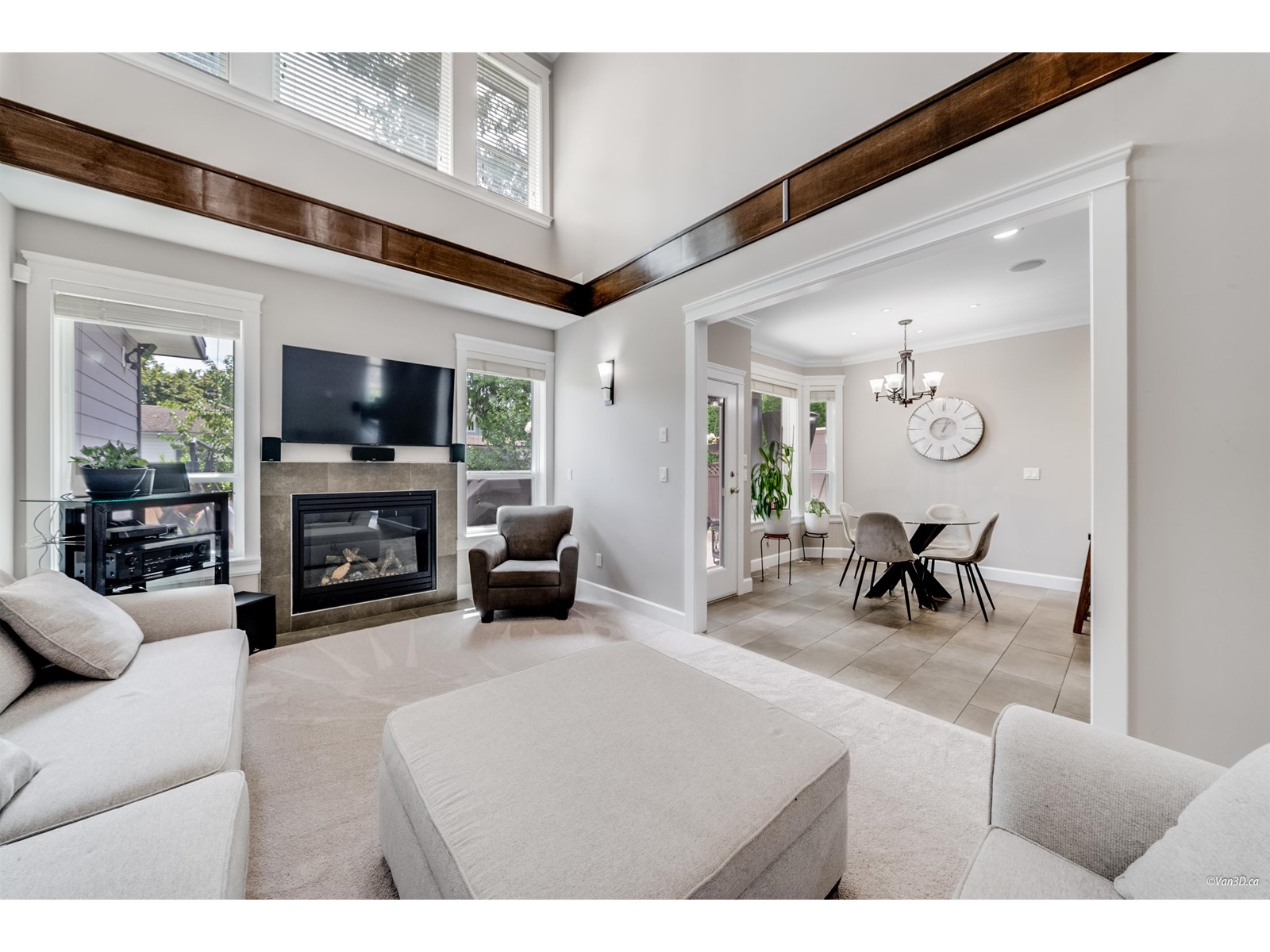 Property at 15688 92 AVENUE image 3