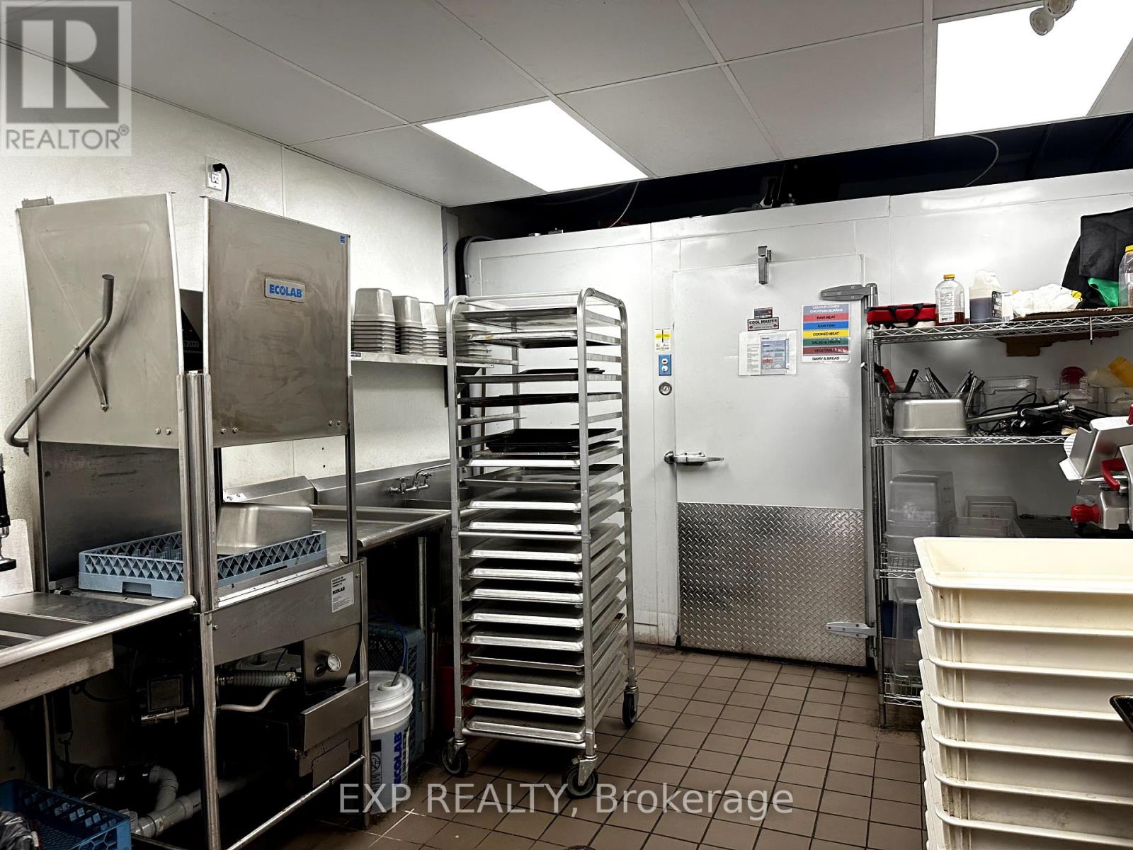 162 Lakeshore Road E, Oakville (Oo Old Oakville), Ontario  L6J 1H6 - Photo 27 - W12287332