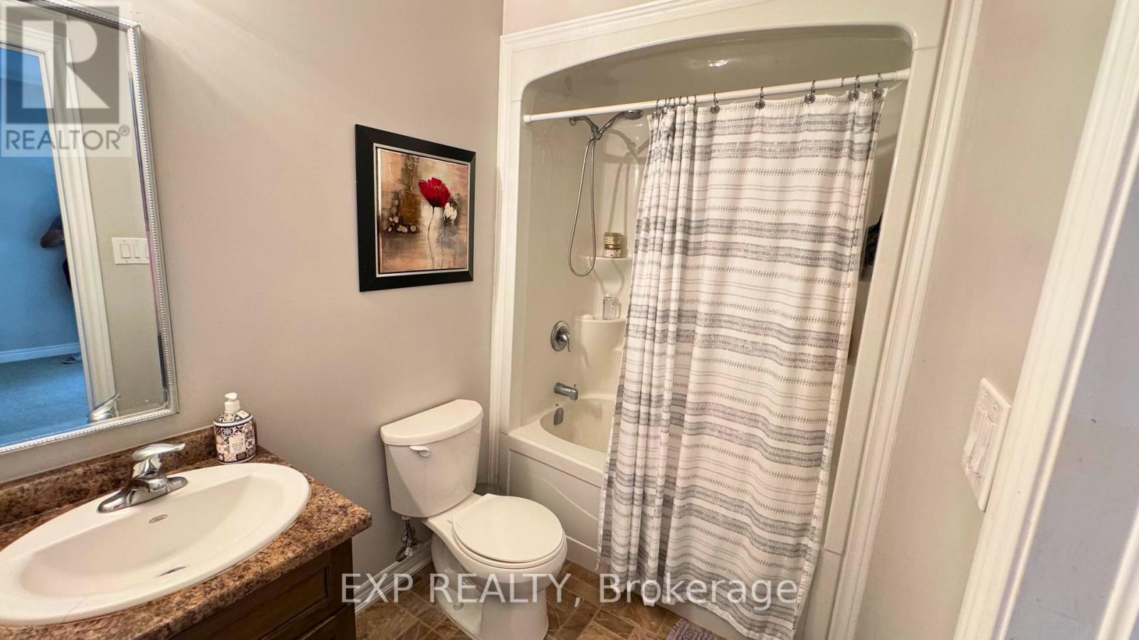 14 - 60 Canterbury Drive, St. Catharines, Ontario  L2P 0E7 - Photo 12 - X12287344
