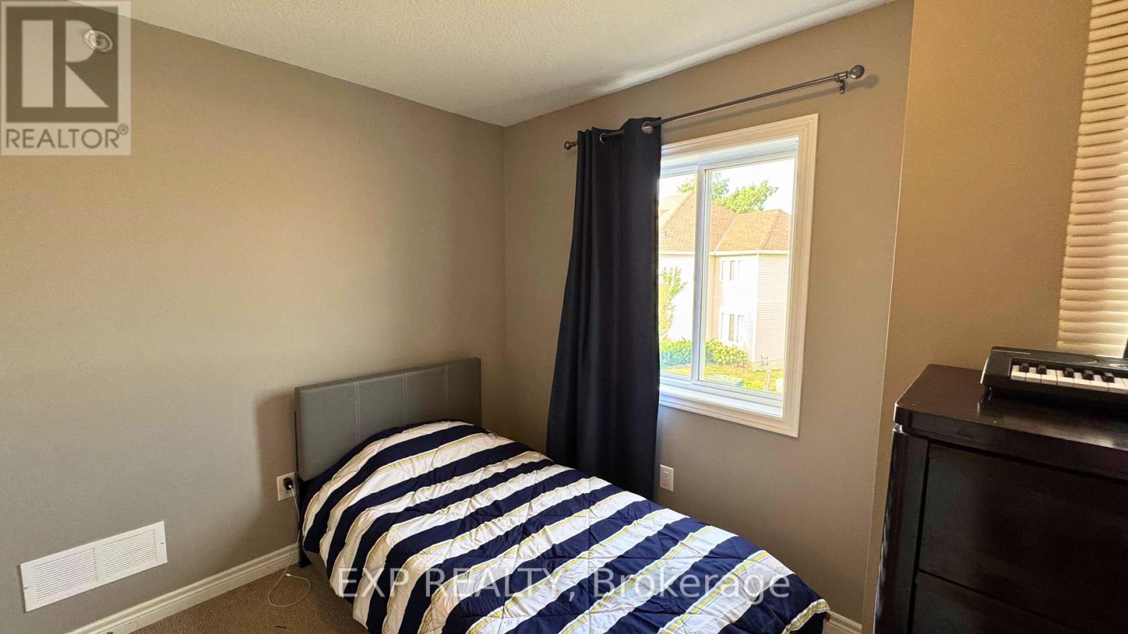 14 - 60 Canterbury Drive, St. Catharines, Ontario  L2P 0E7 - Photo 16 - X12287344