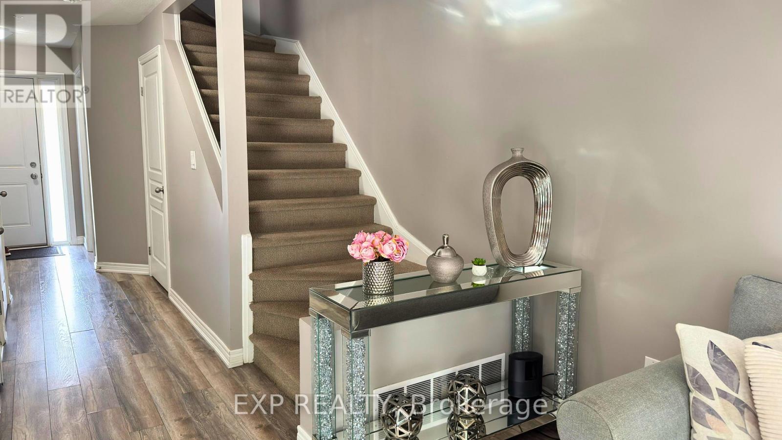 14 - 60 Canterbury Drive, St. Catharines, Ontario  L2P 0E7 - Photo 4 - X12287344