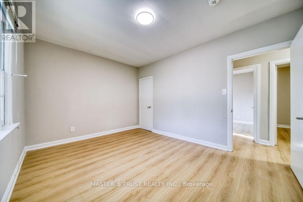Main - 82 Oxford Street, Richmond Hill, Ontario  L4C 4L5 - Photo 16 - N12287341