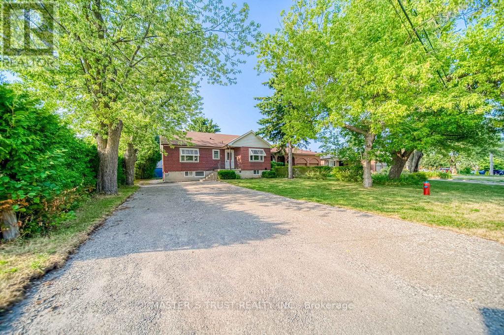 Main - 82 Oxford Street, Richmond Hill, Ontario  L4C 4L5 - Photo 2 - N12287341