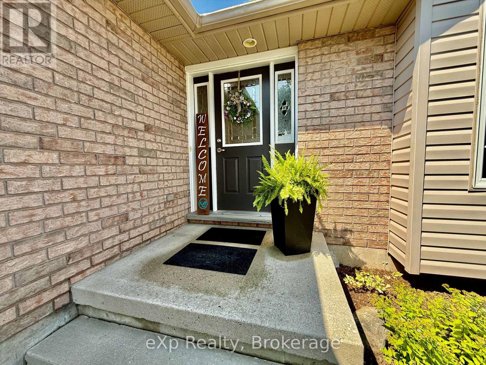 Property at 688 22ND AVENUE image 2