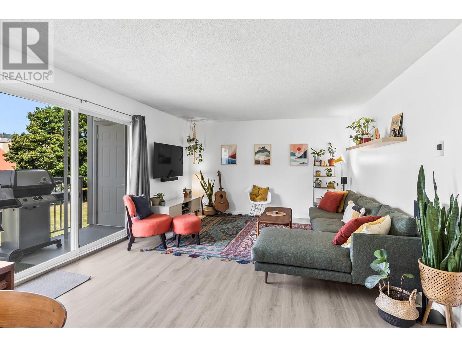 Property at 875 Badke Road Unit# 210 image 3