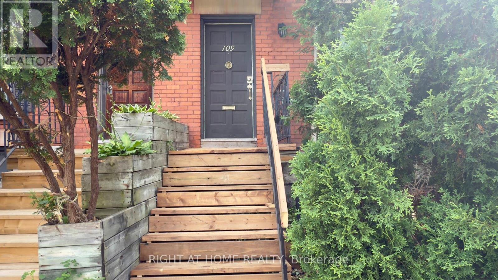 Property at 109 SWEETLAND AVENUE image 2