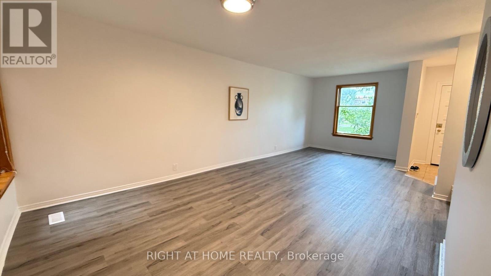 Property at 109 SWEETLAND AVENUE image 4