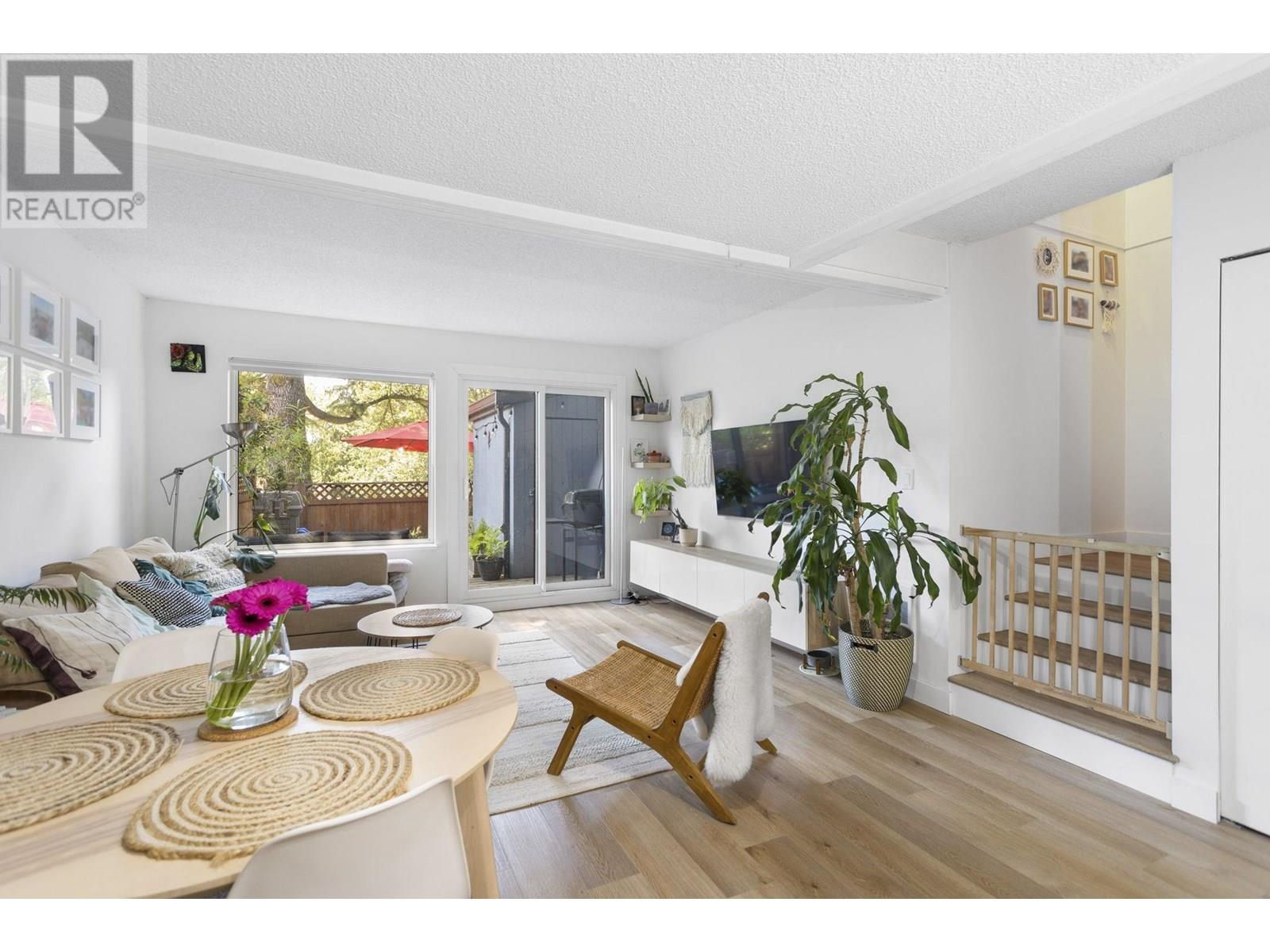 Property at 915 BRITTON DRIVE image 4