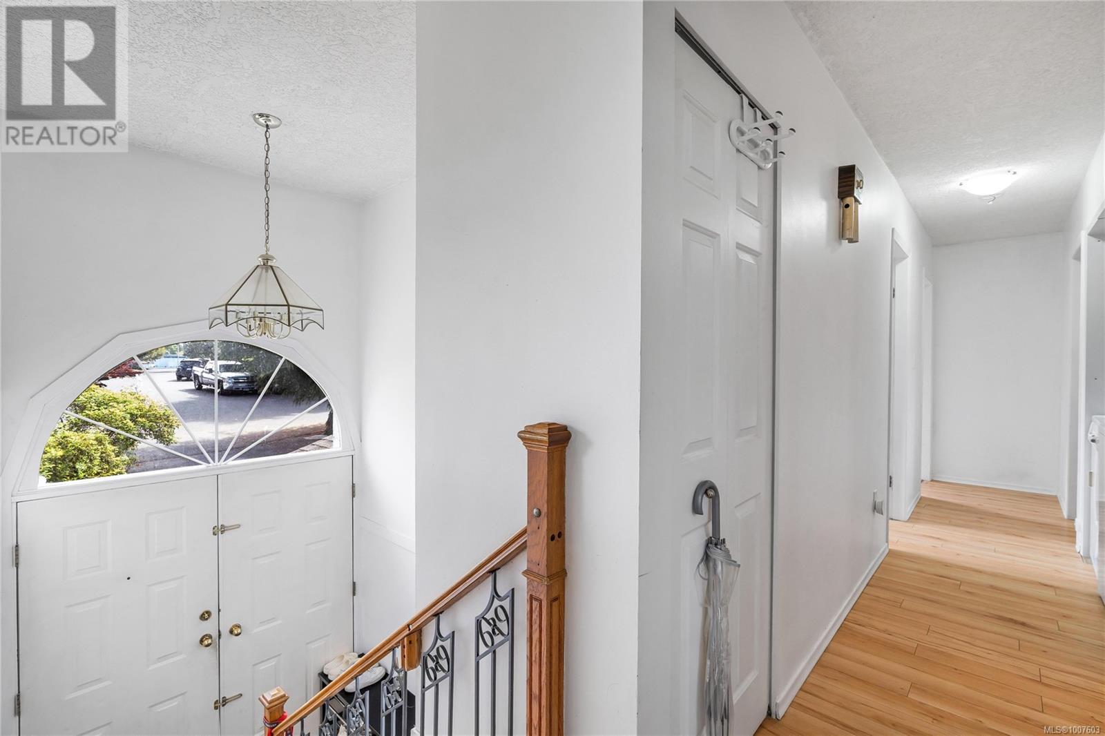 Property at 1587 Judoba Pl image 5