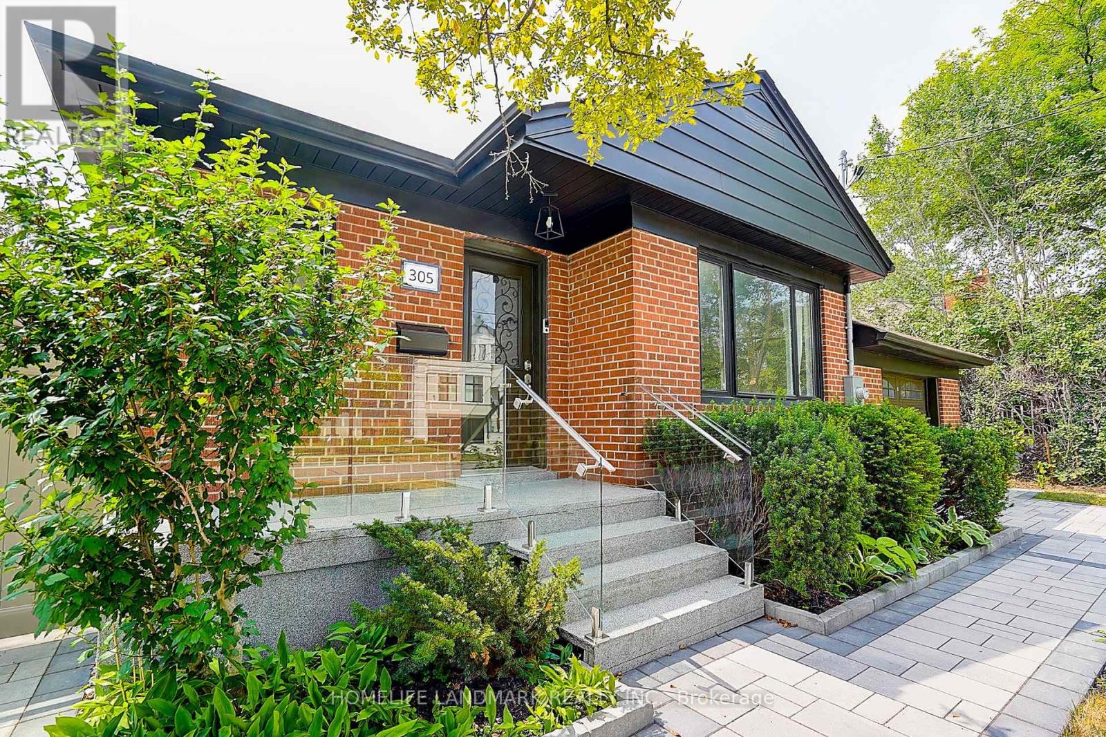 Property at 305 CONNAUGHT AVENUE image 4