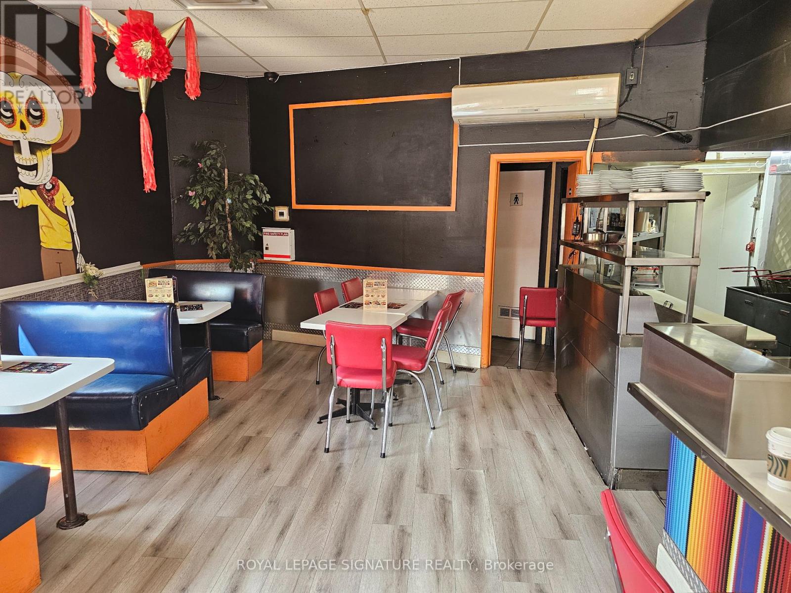 565 Richmond Street, London East, Ontario  N6A 3G2 - Photo 6 - X12284139
