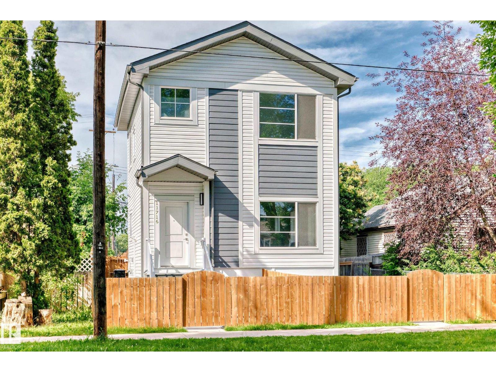 Property at 11716 129 AV NW image 2