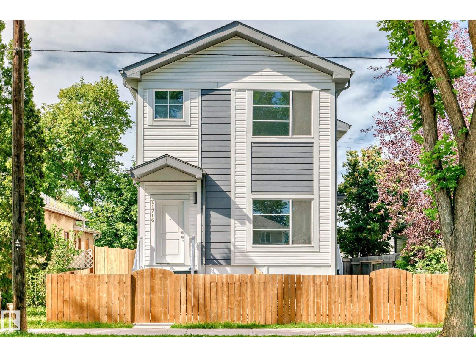 Property at 11716 129 AV NW image 3